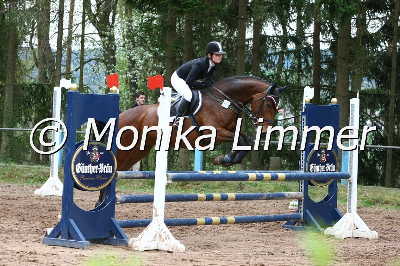 204M9176_Mary Anne_Stil Ax.JPG